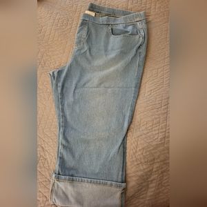 Belle By Kim Gravel Flexibelle Pull-On Cuffed Capri Jeans